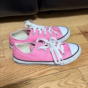 Converse Kids Pink Low-Top Canvas Sneakers with White Laces